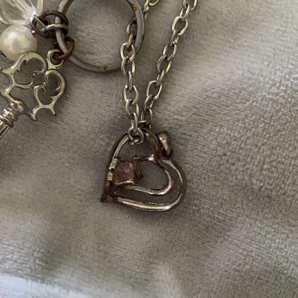 Fantasy Decorated Old-Styled Necklace - Picture 5 of 7